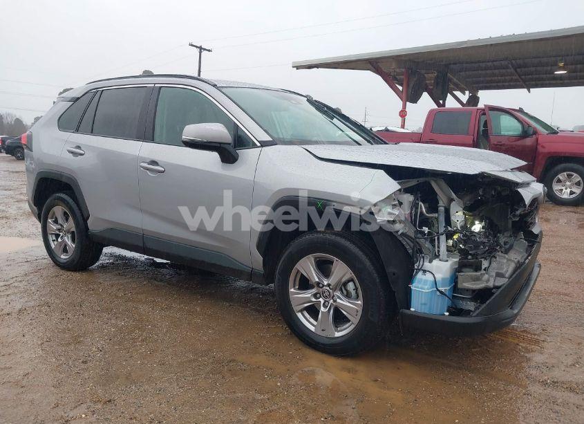2024 Toyota Rav4 XLE (VIN 2T3W1RFV2RW332545) main photo