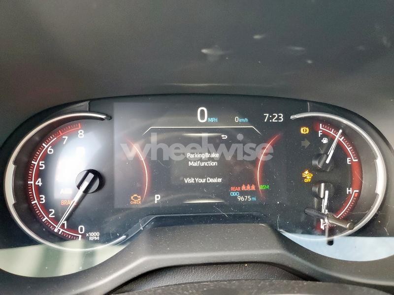 Photo 3 of 2025 TOYOTA RAV4 XLE (VIN 2T3W1RFV2SC309242)