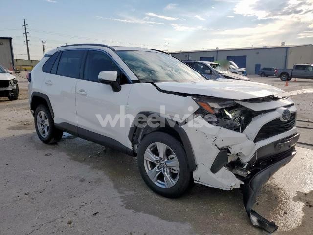 Photo 5 of 2025 TOYOTA RAV4 XLE (VIN 2T3W1RFV2SC309242)