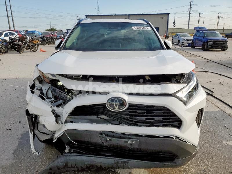 Photo 6 of 2025 TOYOTA RAV4 XLE (VIN 2T3W1RFV2SC309242)