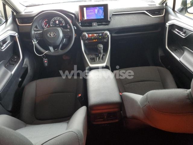 Photo 4 of 2025 TOYOTA RAV4 XLE (VIN 2T3W1RFV2SW381816)