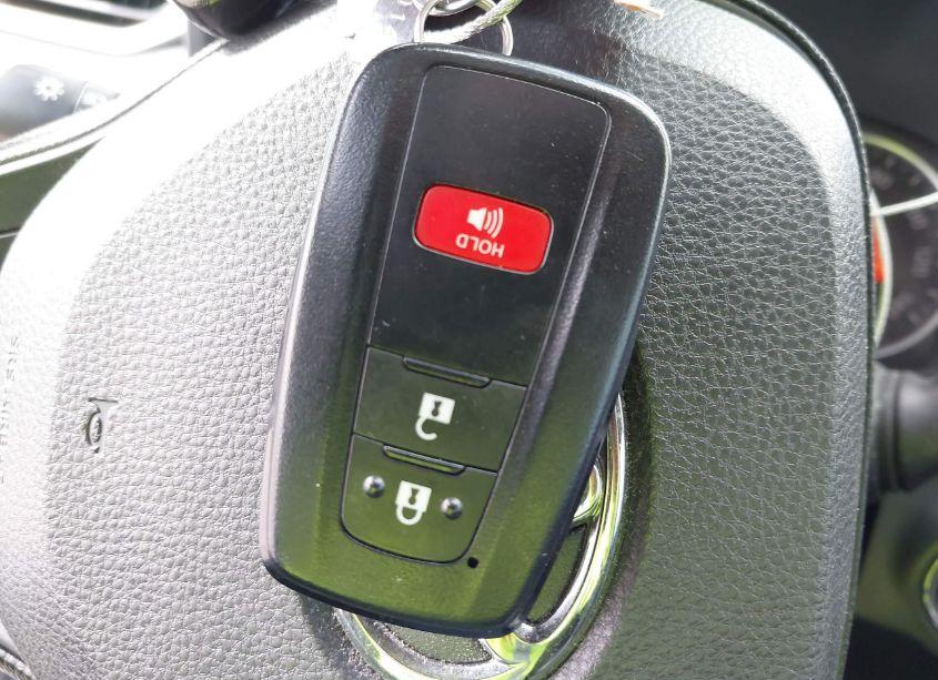 Photo 11 of 2019 Toyota Rav4 XLE (VIN 2T3W1RFV3KW006842)