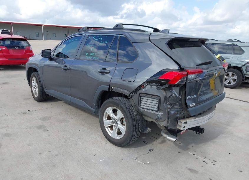 Photo 3 of 2019 Toyota Rav4 XLE (VIN 2T3W1RFV3KW006842)