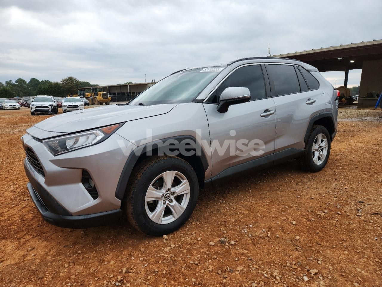 2020 TOYOTA RAV4 XLE (VIN 2T3W1RFV3LC059737) main photo
