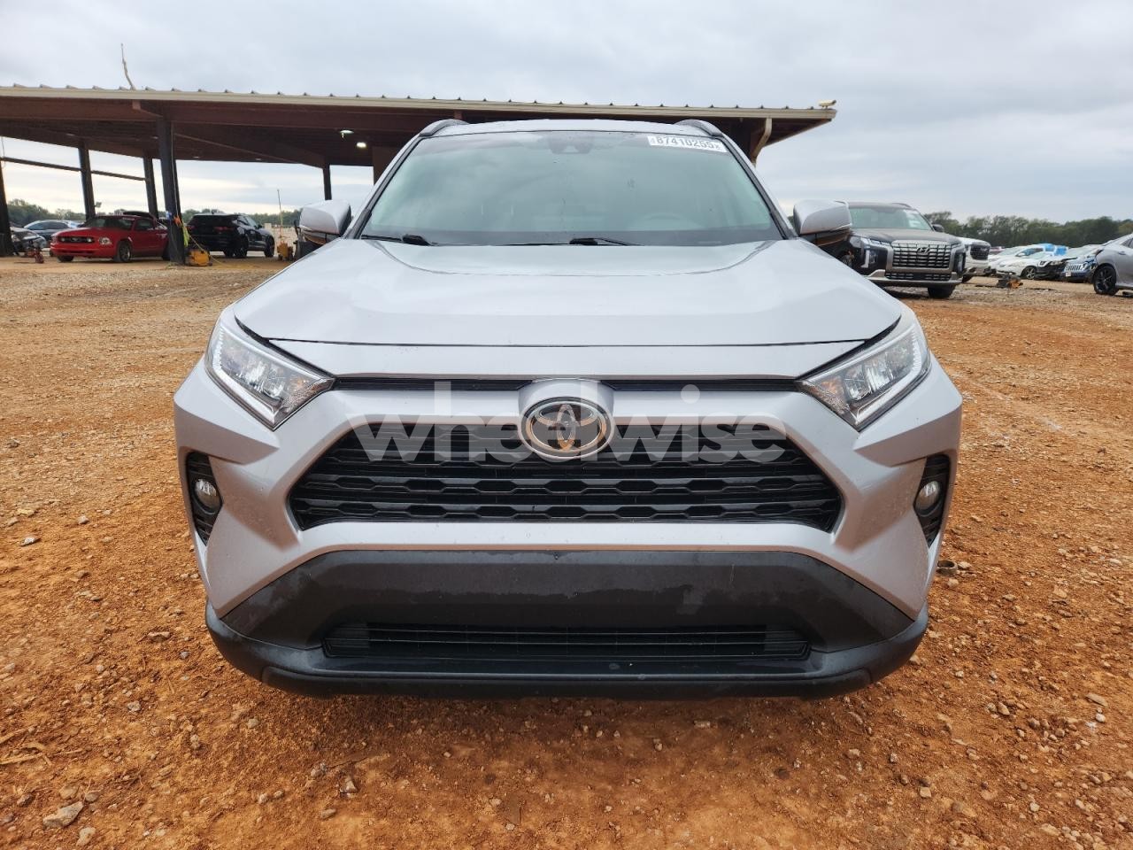 Photo 5 of 2020 TOYOTA RAV4 XLE (VIN 2T3W1RFV3LC059737)