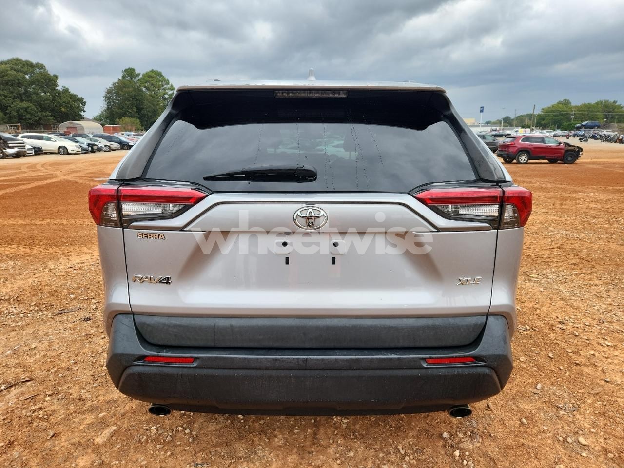 Photo 6 of 2020 TOYOTA RAV4 XLE (VIN 2T3W1RFV3LC059737)