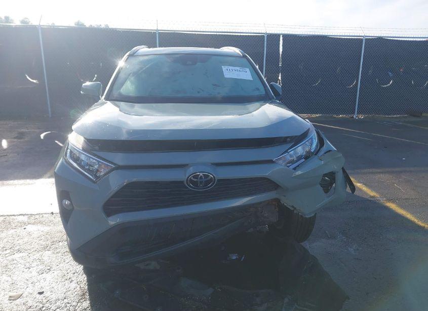 Photo 12 of 2020 Toyota Rav4 XLE (VIN 2T3W1RFV3LC072150)