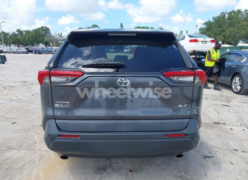 Photo 16 of 2020 Toyota Rav4 XLE (VIN 2T3W1RFV3LW090887)