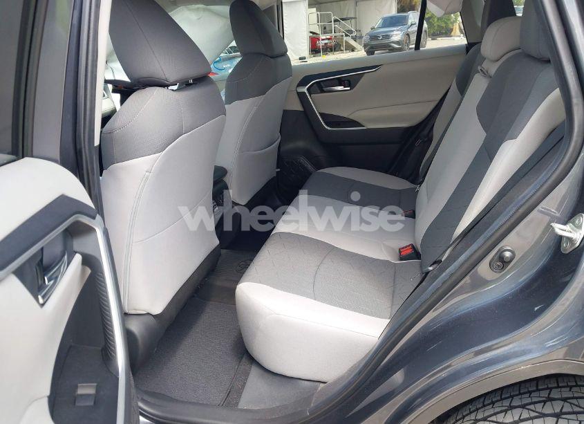 Photo 8 of 2020 Toyota Rav4 XLE (VIN 2T3W1RFV3LW090887)