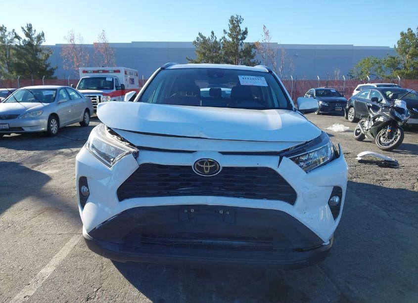Photo 13 of 2021 Toyota Rav4 XLE (VIN 2T3W1RFV3MC097986)