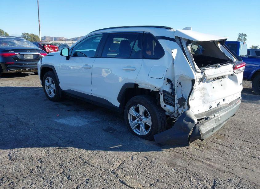 Photo 3 of 2021 Toyota Rav4 XLE (VIN 2T3W1RFV3MC097986)