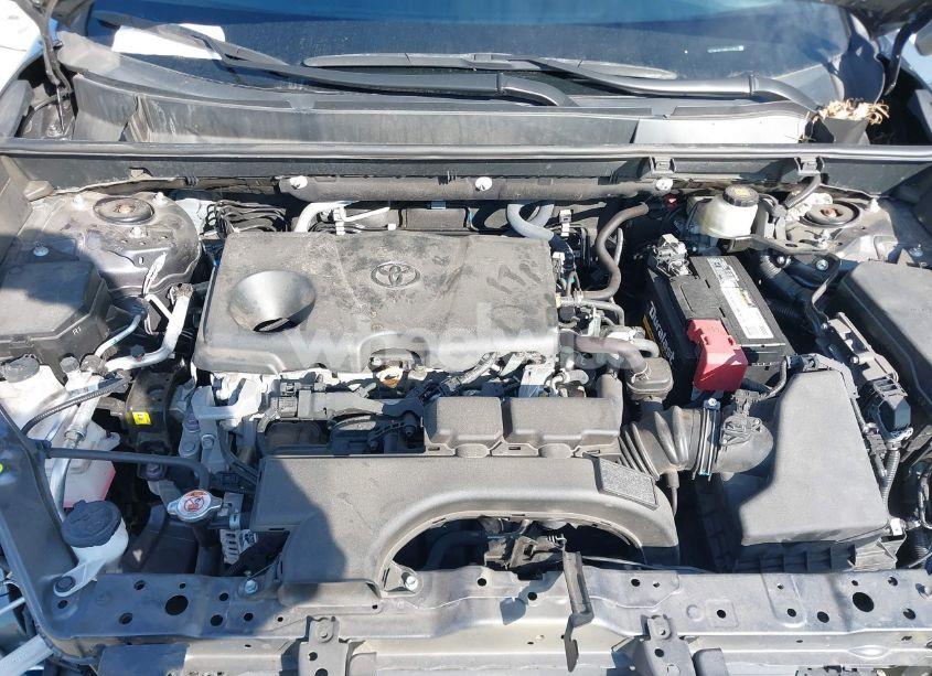 Photo 10 of 2021 Toyota Rav4 XLE (VIN 2T3W1RFV3MC123812)