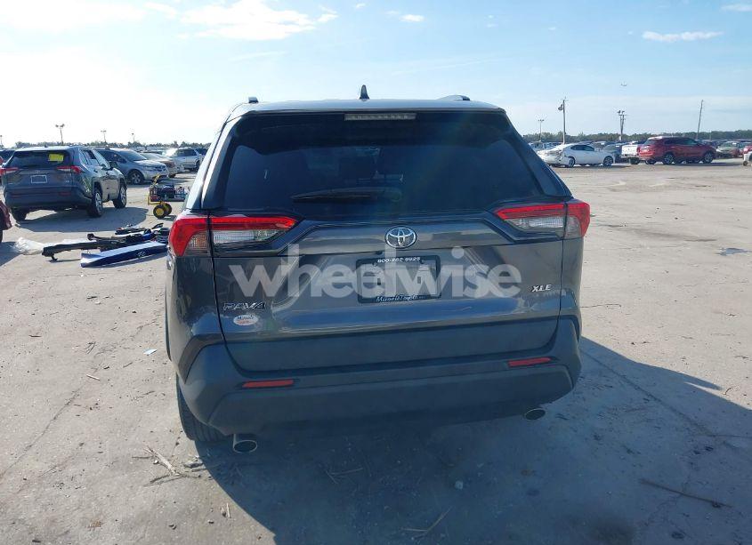 Photo 17 of 2021 Toyota Rav4 XLE (VIN 2T3W1RFV3MC123812)