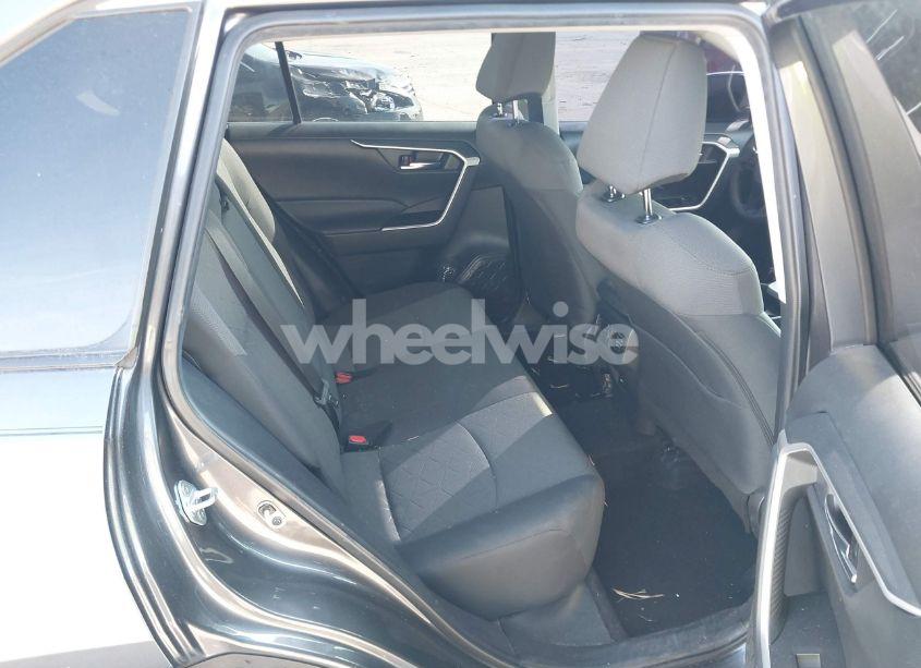 Photo 8 of 2021 Toyota Rav4 XLE (VIN 2T3W1RFV3MC123812)