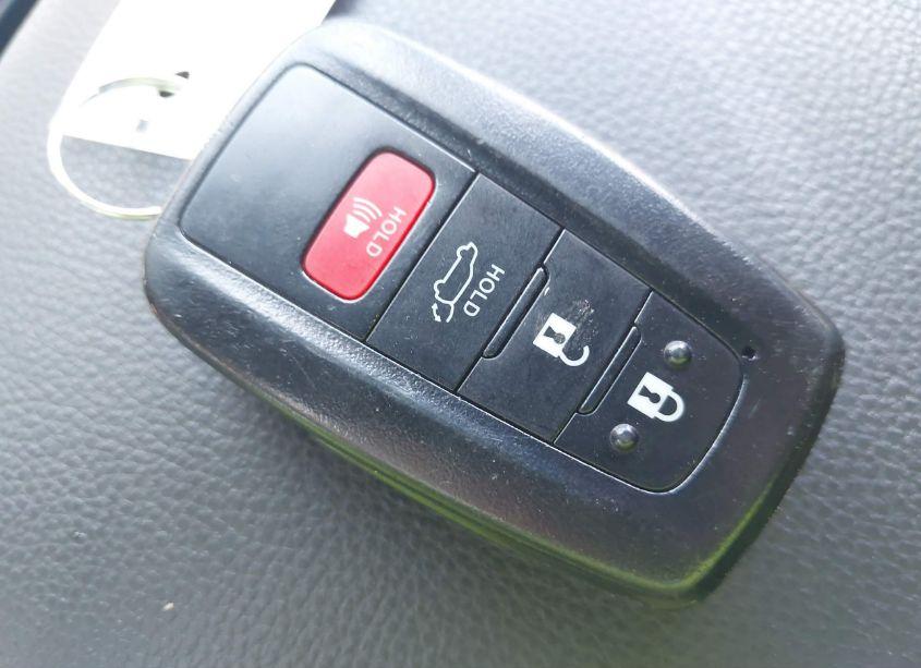 Photo 11 of 2021 Toyota Rav4 XLE (VIN 2T3W1RFV3MC156714)