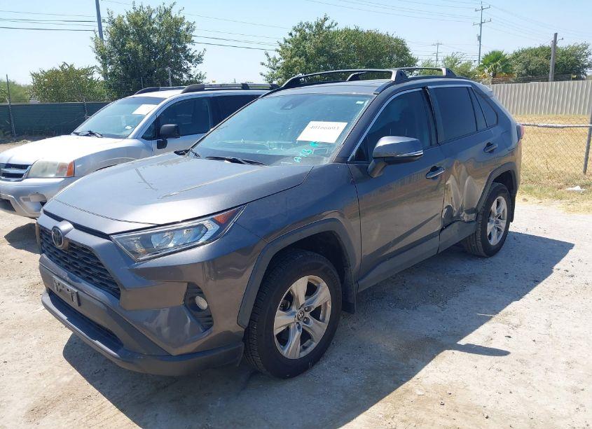 Photo 2 of 2021 Toyota Rav4 XLE (VIN 2T3W1RFV3MC156714)