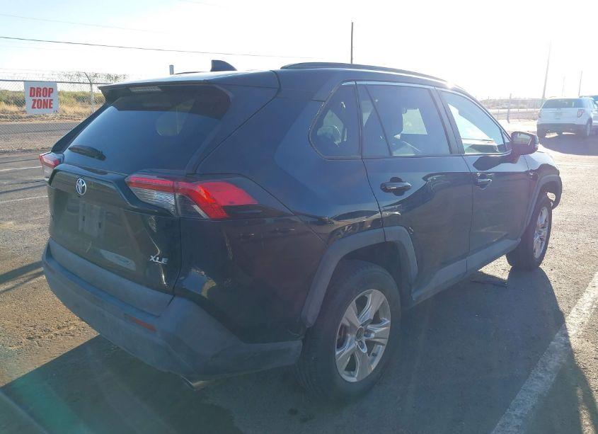 Photo 4 of 2021 Toyota Rav4 XLE (VIN 2T3W1RFV3MW113893)