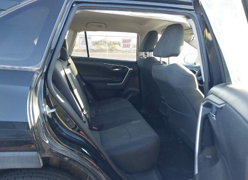 Photo 8 of 2021 Toyota Rav4 XLE (VIN 2T3W1RFV3MW113893)