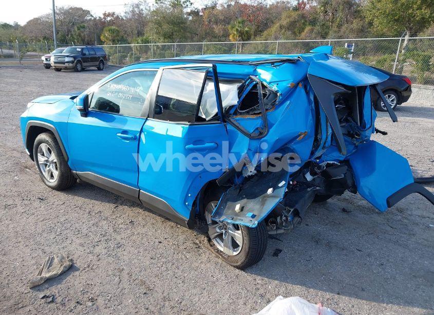 Photo 3 of 2021 Toyota Rav4 XLE (VIN 2T3W1RFV3MW156176)