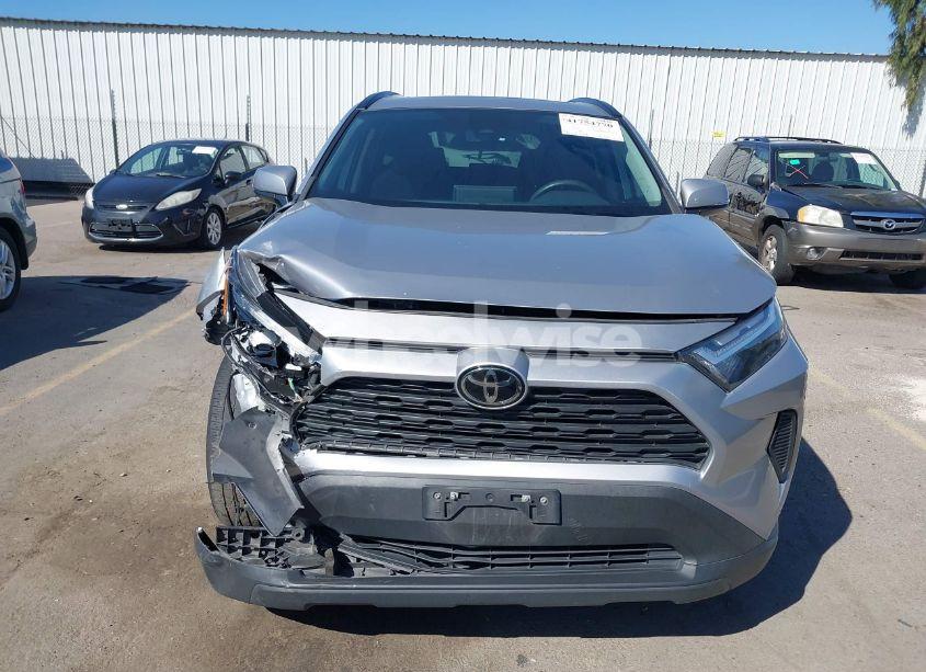 Photo 13 of 2022 Toyota Rav4 XLE (VIN 2T3W1RFV3NC177340)