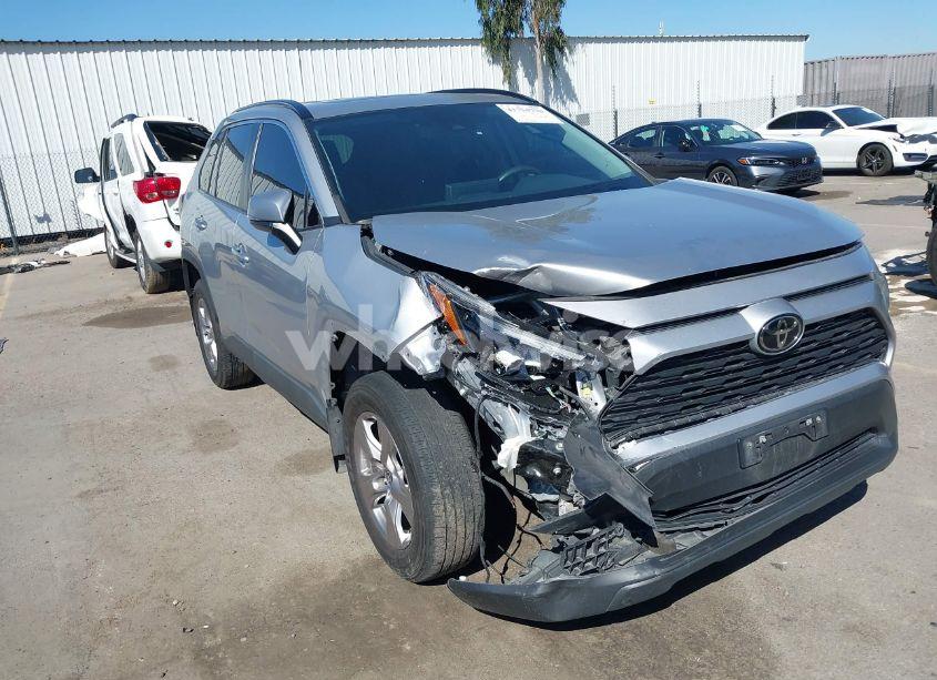 Photo 6 of 2022 Toyota Rav4 XLE (VIN 2T3W1RFV3NC177340)