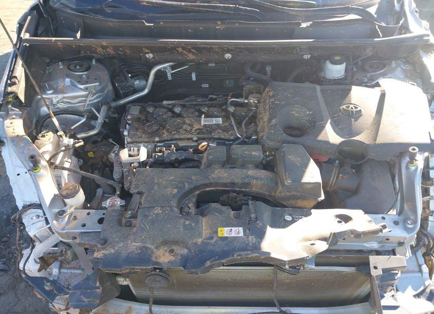 Photo 10 of 2022 Toyota Rav4 XLE (VIN 2T3W1RFV3NC183610)