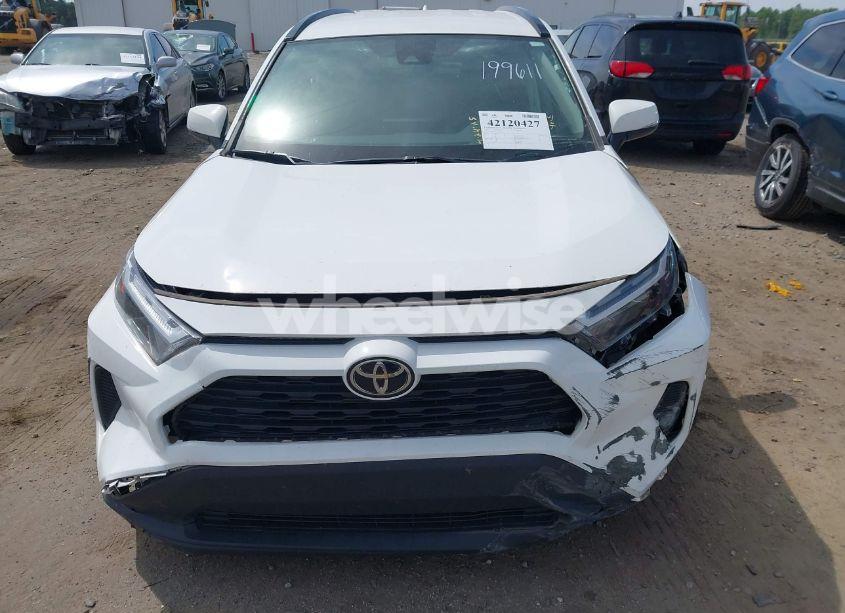 Photo 12 of 2022 Toyota Rav4 XLE (VIN 2T3W1RFV3NC199161)