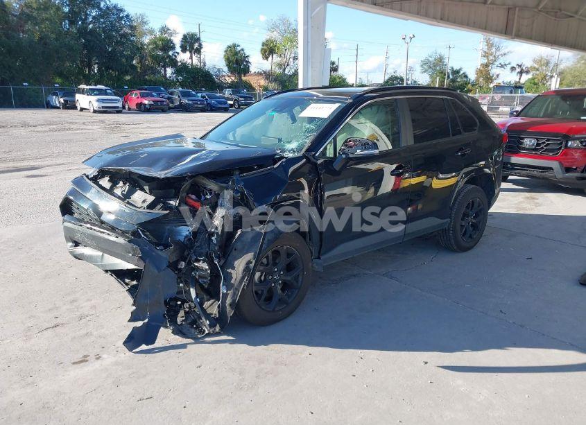 Photo 2 of 2022 Toyota Rav4 XLE (VIN 2T3W1RFV3NC205105)