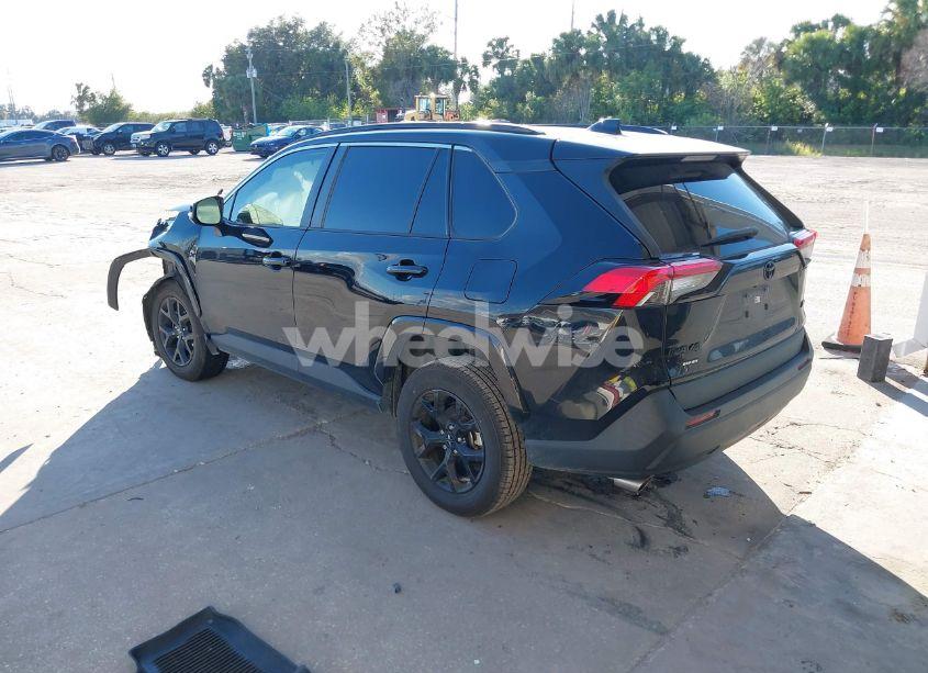 Photo 3 of 2022 Toyota Rav4 XLE (VIN 2T3W1RFV3NC205105)