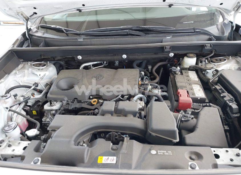 Photo 10 of 2022 Toyota Rav4 XLE (VIN 2T3W1RFV3NW220752)