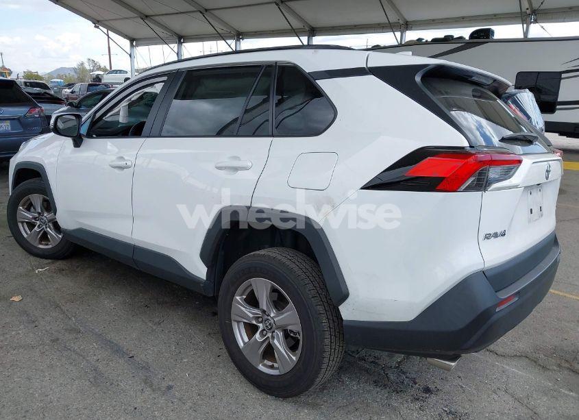 Photo 3 of 2022 Toyota Rav4 XLE (VIN 2T3W1RFV3NW220752)