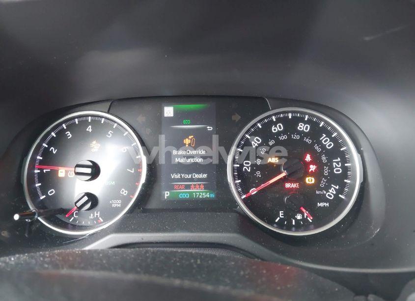 Photo 7 of 2022 Toyota Rav4 XLE (VIN 2T3W1RFV3NW220752)