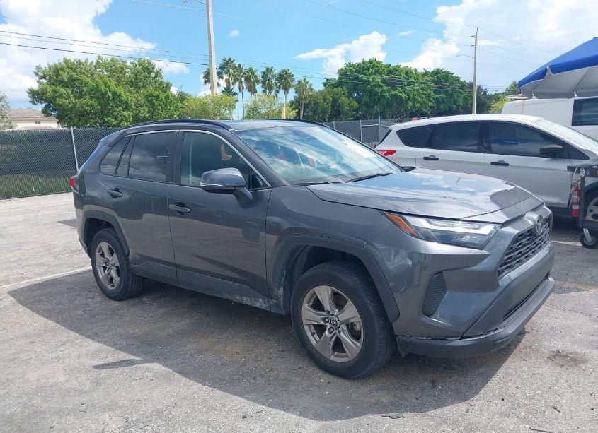 2023 Toyota Rav4 XLE (VIN 2T3W1RFV3PC228645) main photo