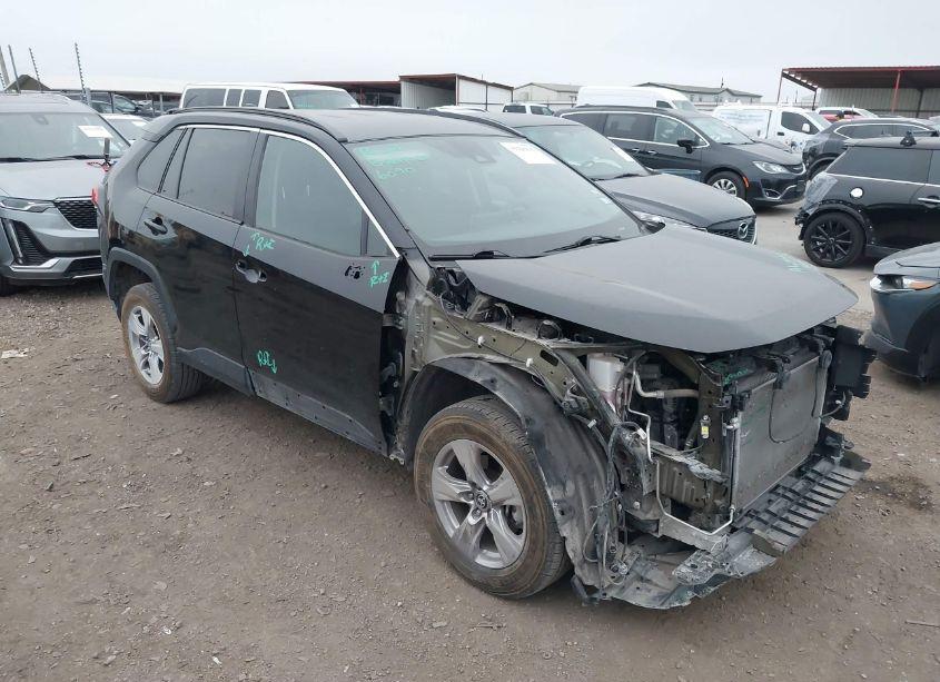 2023 Toyota Rav4 XLE (VIN 2T3W1RFV3PW285586) main photo