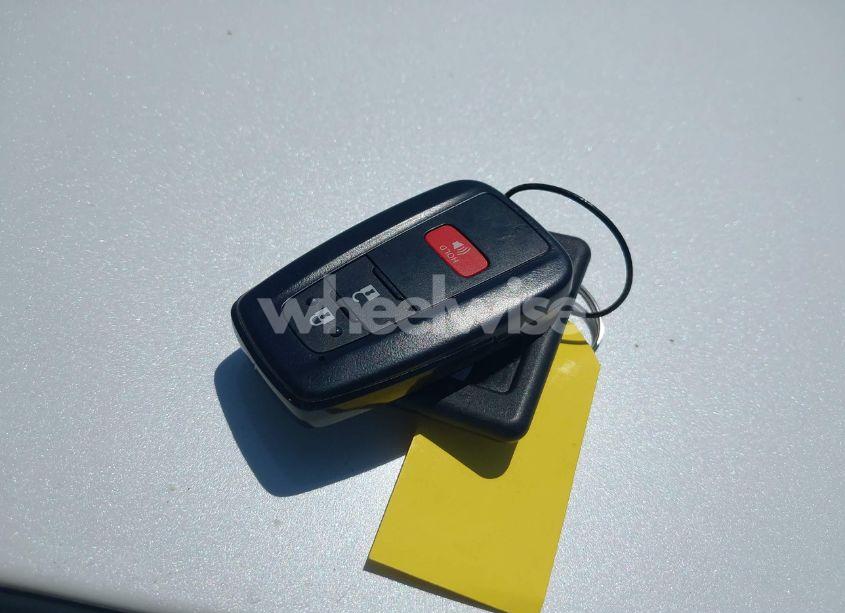 Photo 11 of 2025 Toyota Rav4 XLE (VIN 2T3W1RFV3SC321092)