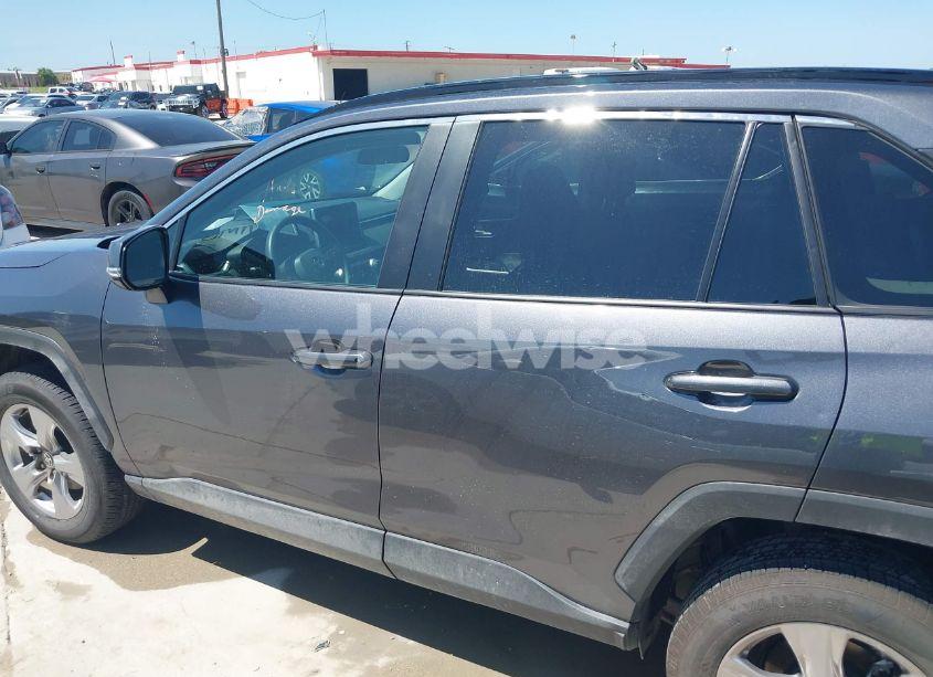Photo 14 of 2025 Toyota Rav4 XLE (VIN 2T3W1RFV3SC321092)