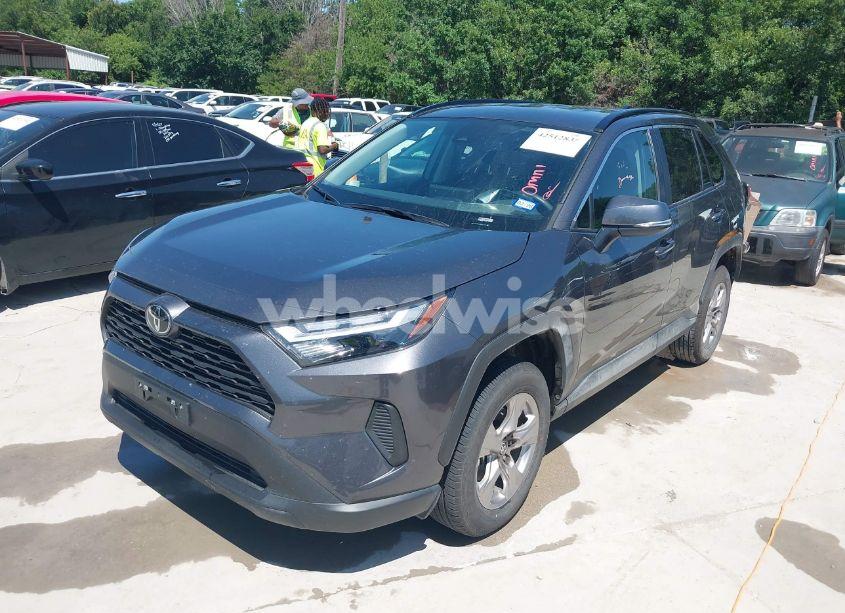 Photo 2 of 2025 Toyota Rav4 XLE (VIN 2T3W1RFV3SC321092)