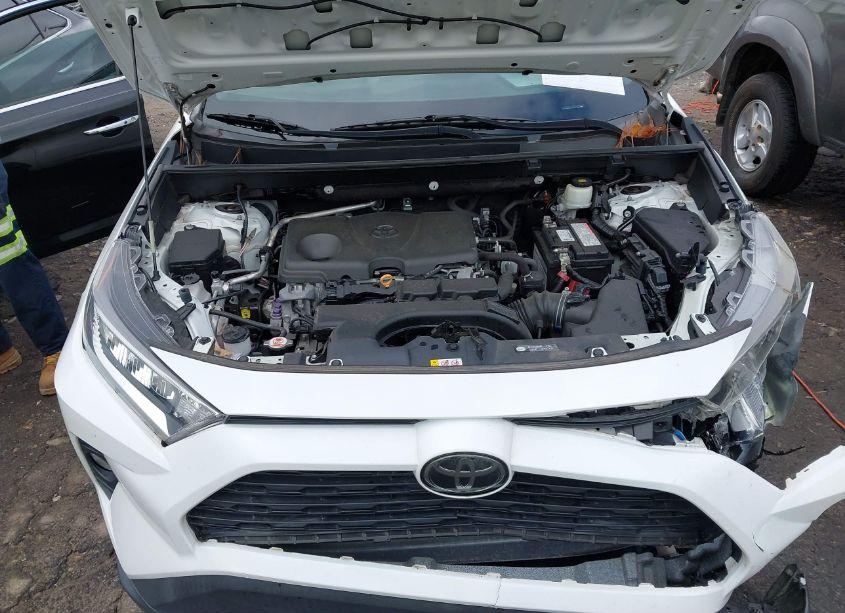 Photo 10 of 2019 Toyota Rav4 XLE (VIN 2T3W1RFV4KC022288)