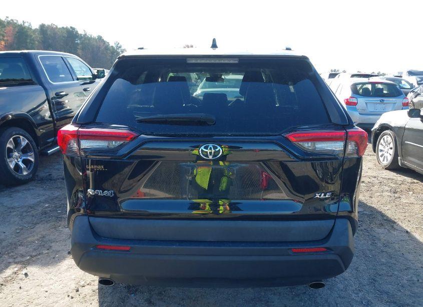 Photo 16 of 2019 Toyota Rav4 XLE (VIN 2T3W1RFV4KC026843)