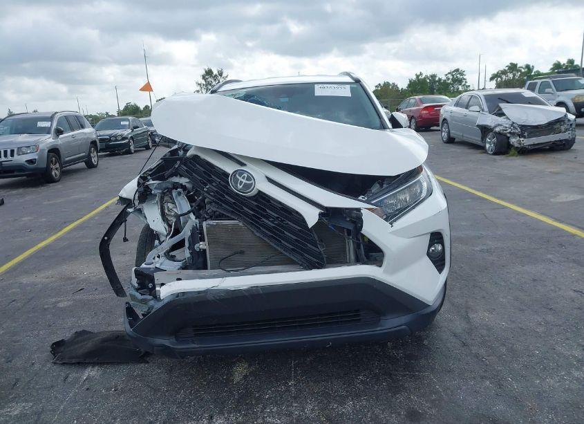 Photo 12 of 2020 Toyota Rav4 XLE (VIN 2T3W1RFV4LC069371)