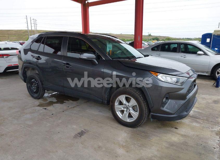 Photo 14 of 2020 Toyota Rav4 XLE (VIN 2T3W1RFV4LC072240)