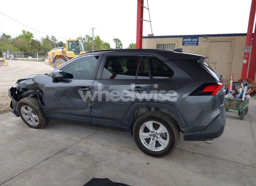 Photo 15 of 2020 Toyota Rav4 XLE (VIN 2T3W1RFV4LC072240)