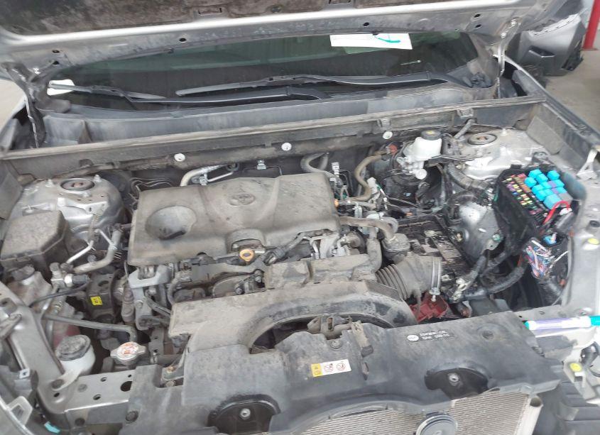 Photo 10 of 2021 Toyota Rav4 XLE (VIN 2T3W1RFV4MC086124)