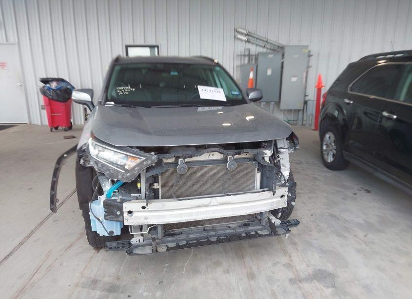 Photo 11 of 2021 Toyota Rav4 XLE (VIN 2T3W1RFV4MC086124)