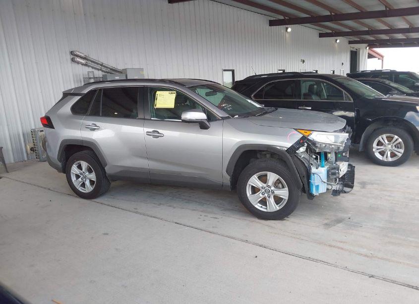 Photo 12 of 2021 Toyota Rav4 XLE (VIN 2T3W1RFV4MC086124)