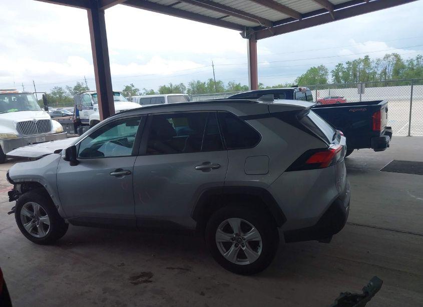 Photo 13 of 2021 Toyota Rav4 XLE (VIN 2T3W1RFV4MC086124)