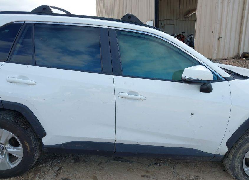 Photo 13 of 2021 Toyota Rav4 XLE (VIN 2T3W1RFV4MC089251)