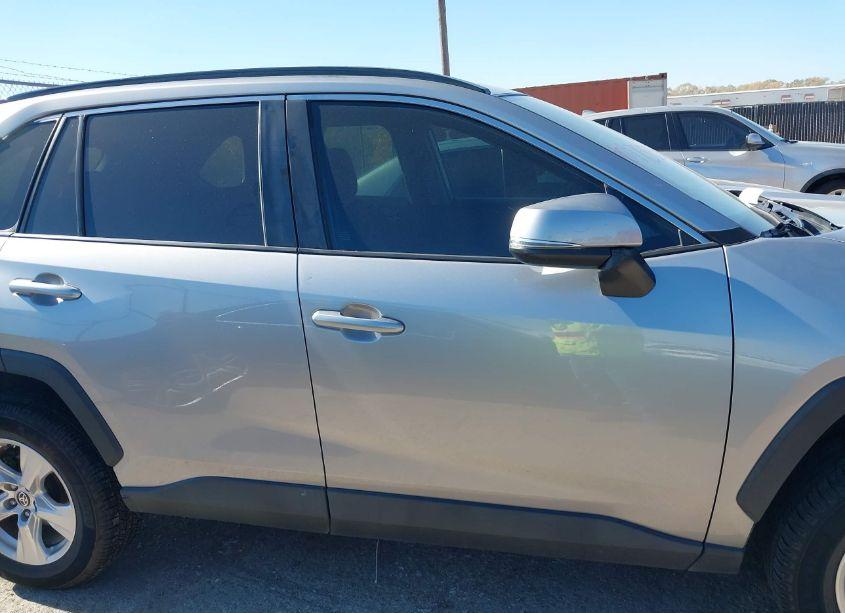 Photo 13 of 2021 Toyota Rav4 XLE (VIN 2T3W1RFV4MC131286)