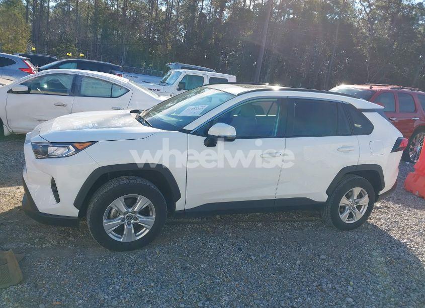 Photo 14 of 2021 Toyota Rav4 XLE (VIN 2T3W1RFV4MC140487)
