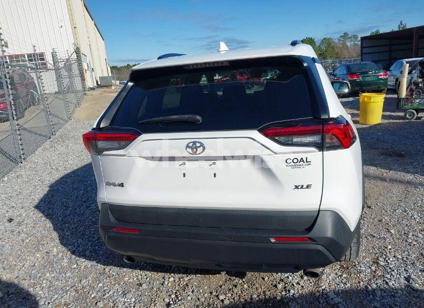 Photo 16 of 2021 Toyota Rav4 XLE (VIN 2T3W1RFV4MC140487)